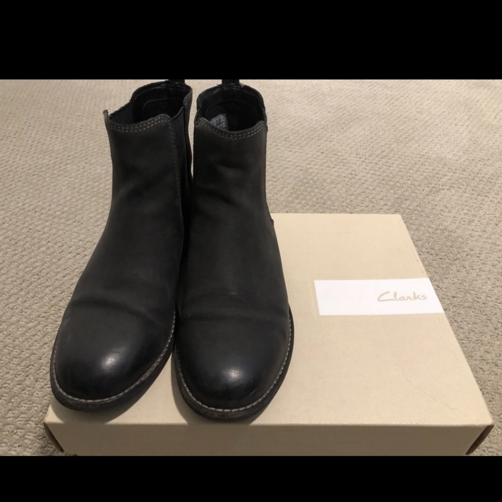 Clarks Chelsea Boot